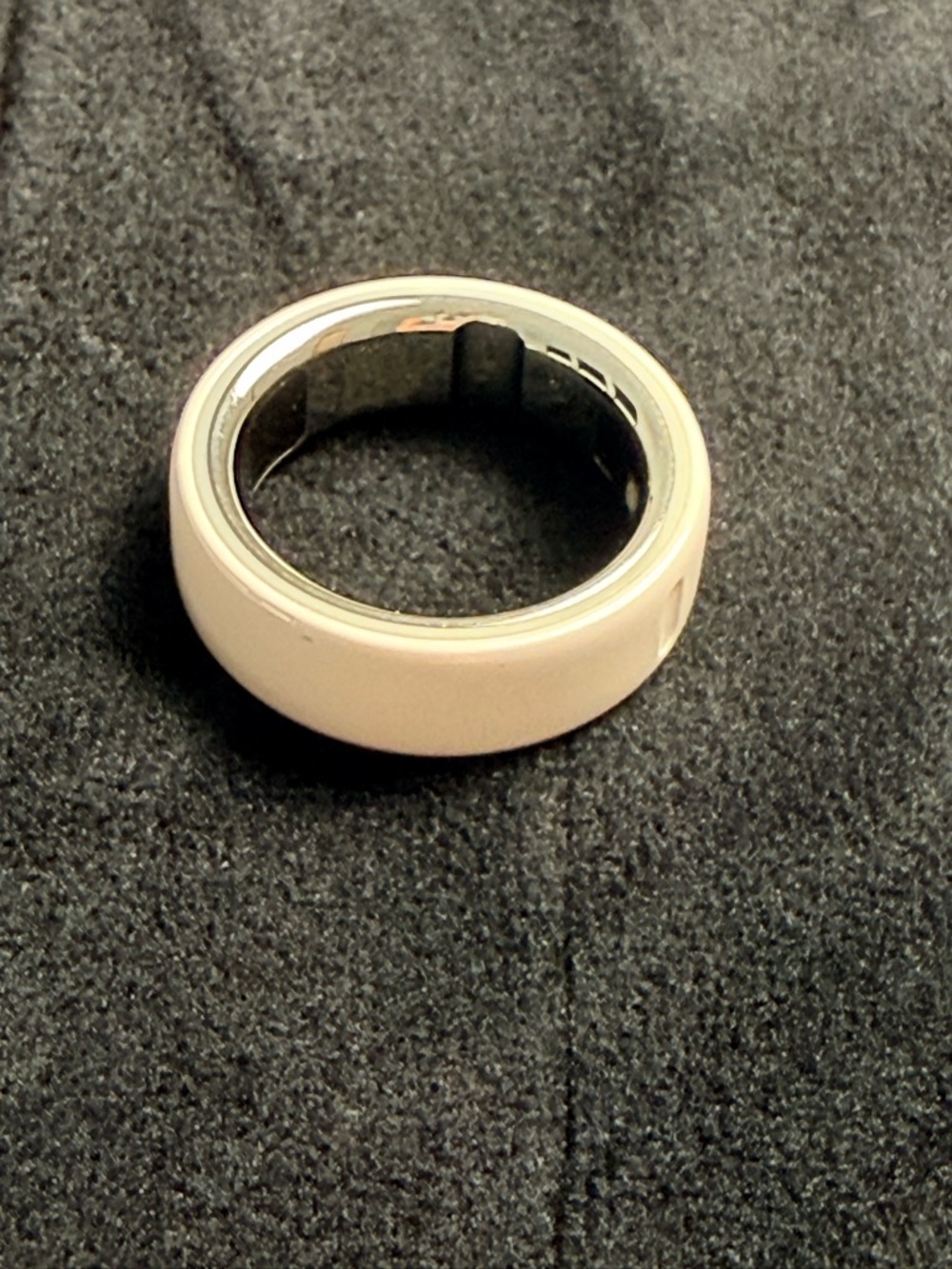 Oura Ring Gen 4 – Ceramic Cloud Like New Full Kit + Charger, 6 Mos Old Size 10 - Picture 6 of 13
